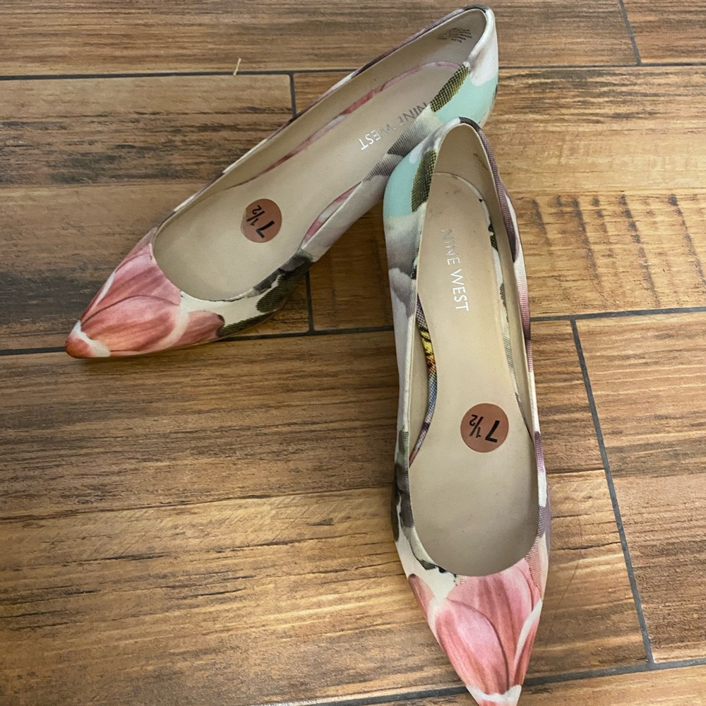 7’1/2 New Calvin Klein Heels
